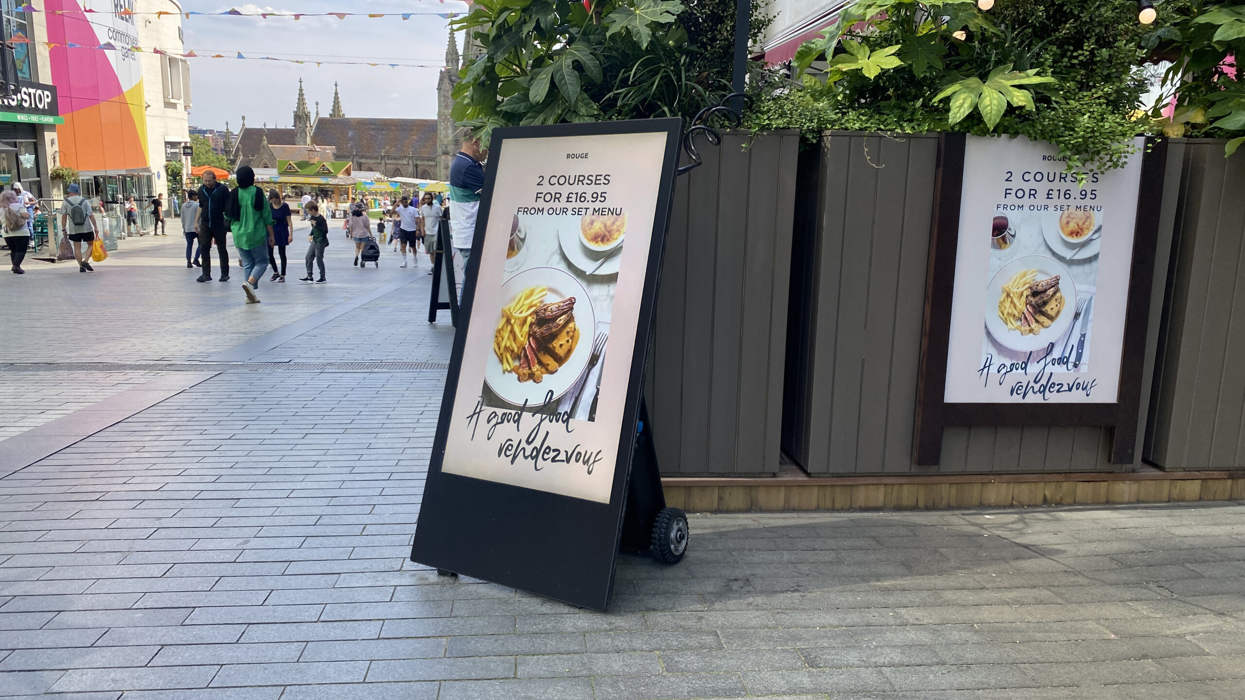 Outdoor Digital A Boards Cafe Rouge Birmingham (4)